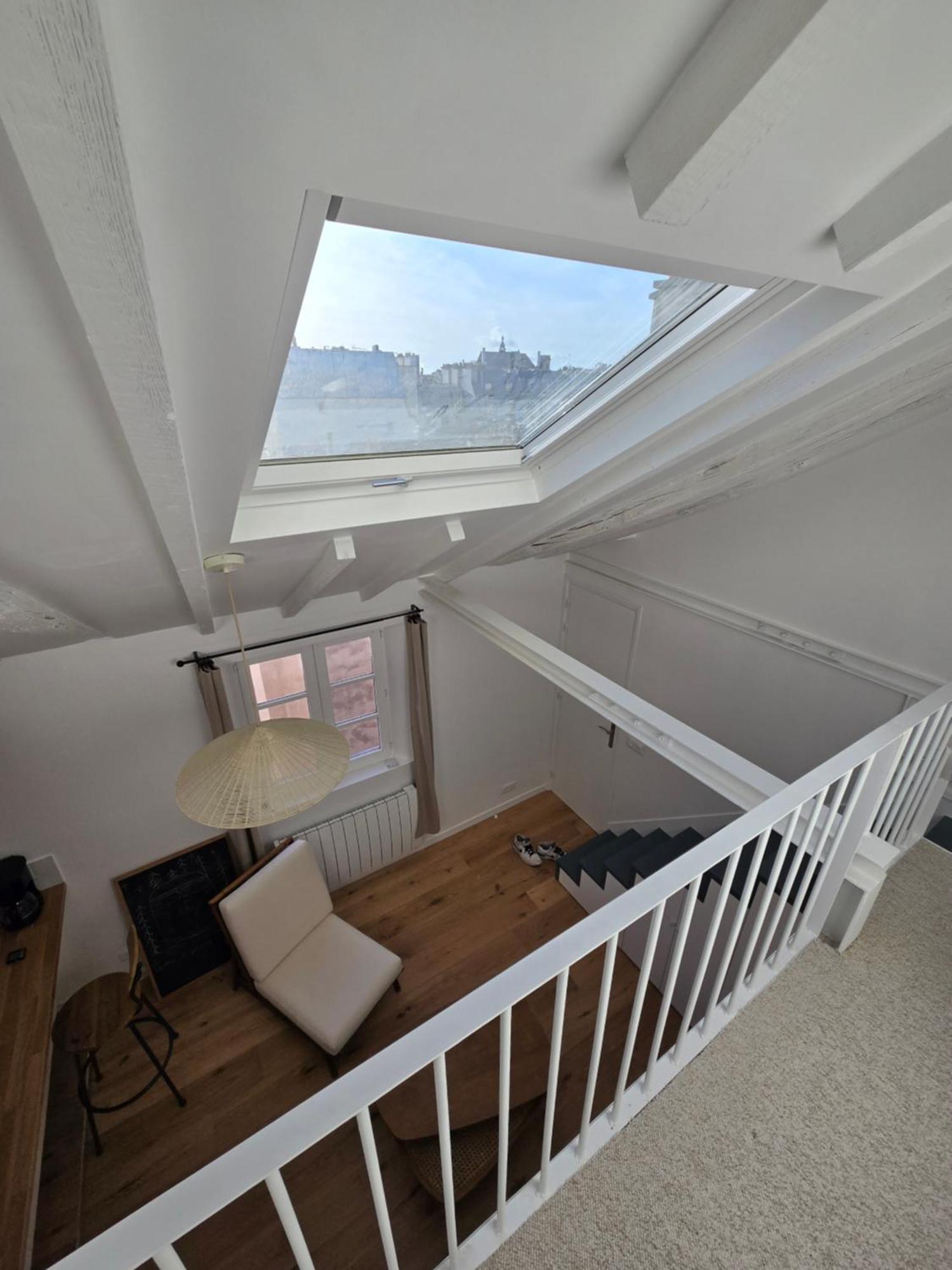 Duplex Plein Sud Refait A Neuf - 2eme - Vue Exceptionnelle Toits Parijs