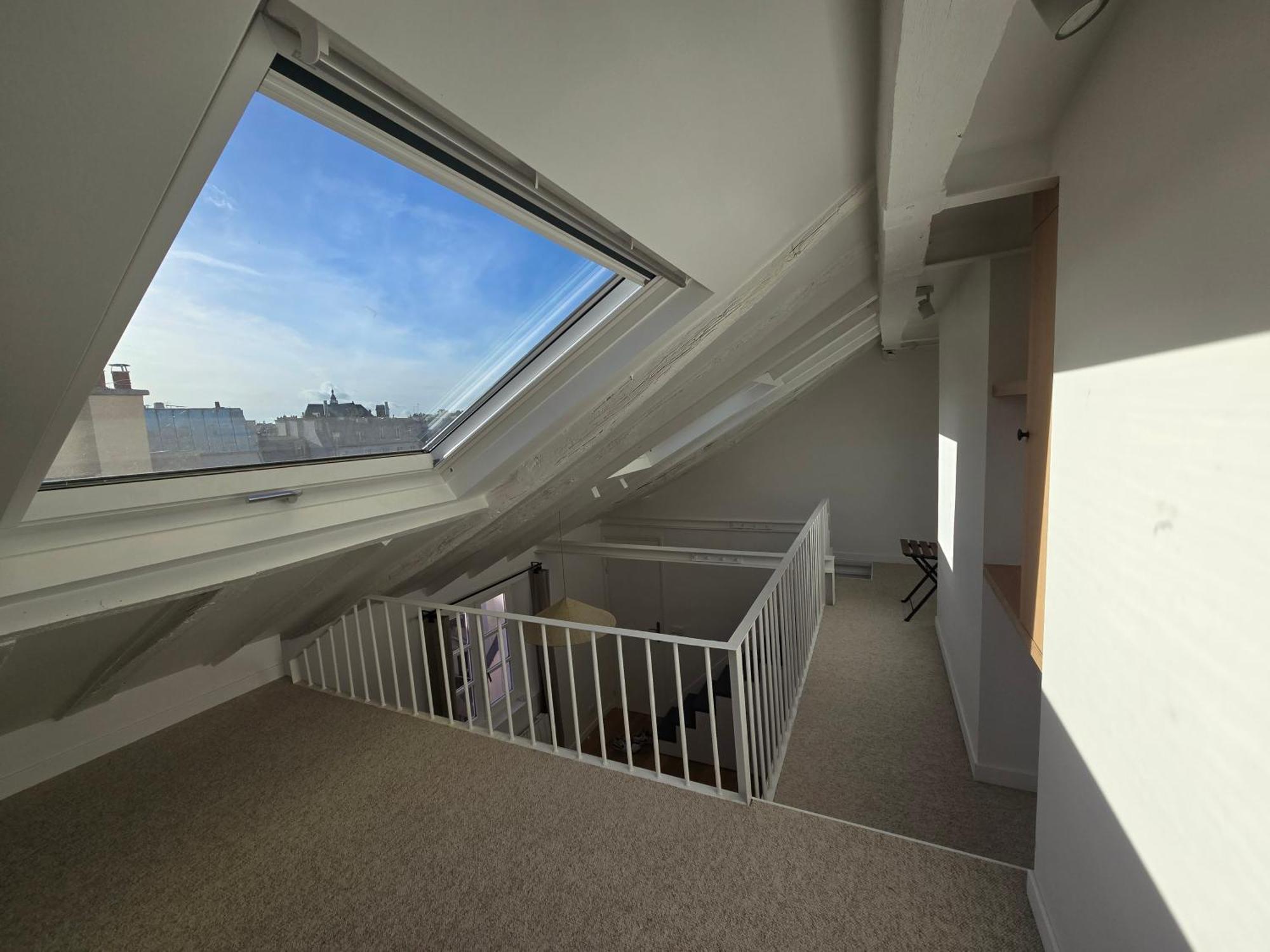 Appartement Duplex Plein Sud Refait A Neuf - 2eme - Vue Exceptionnelle Toits Parijs