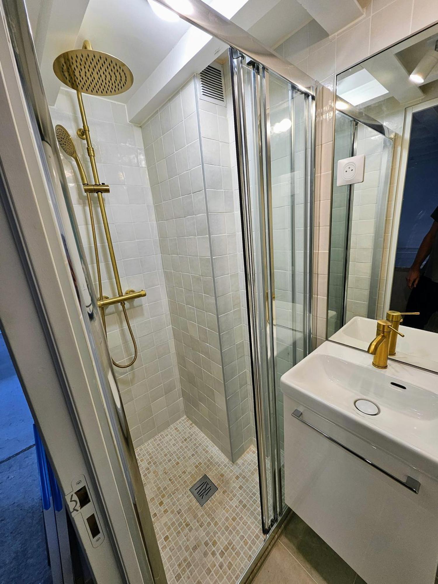Duplex Plein Sud Refait A Neuf - 2eme - Vue Exceptionnelle Toits *